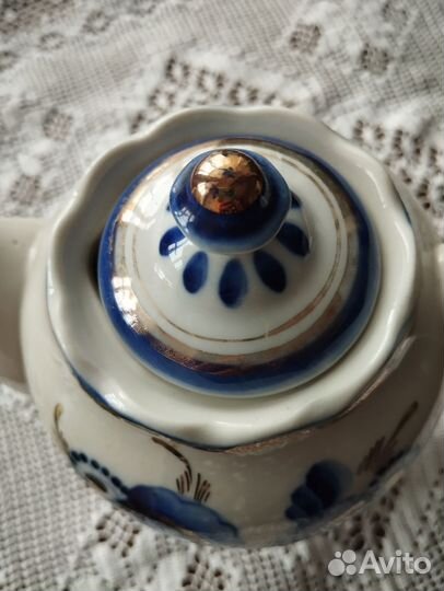 Чайник заварочный и фигурка лошадки Гжель