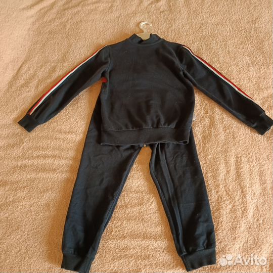 Спортивный костюм для мальчика 128