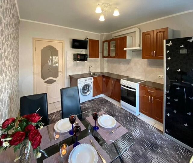 2-к. квартира, 61 м², 1/5 эт.