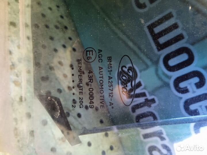 Стекло двери заднее правое Ford Focus 3