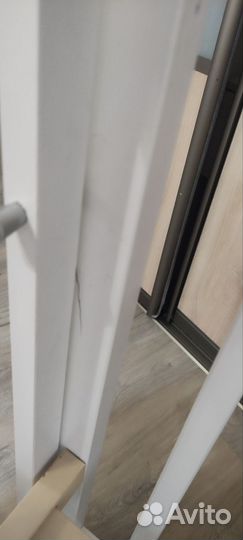 Детская кроватка с продольным маятником