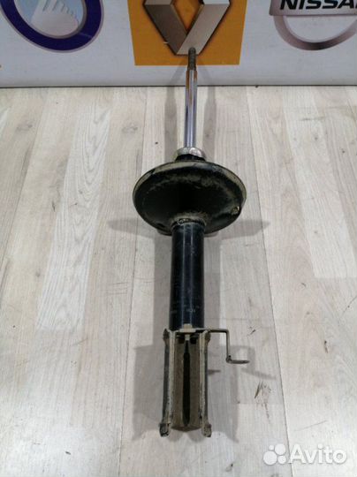 Амортизатор стойка перед Renault duster