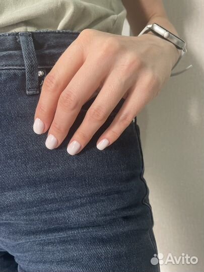 Педикюр с покрытием лаком