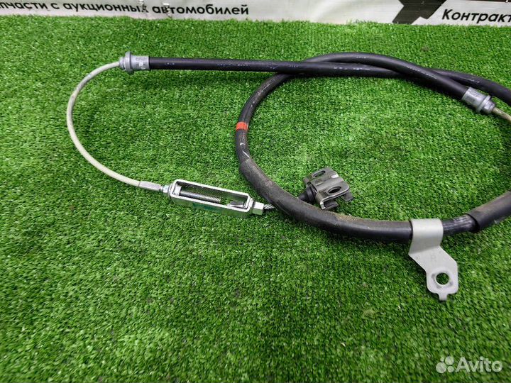 Тросик ручного тормоза центральный Toyota Camry 20