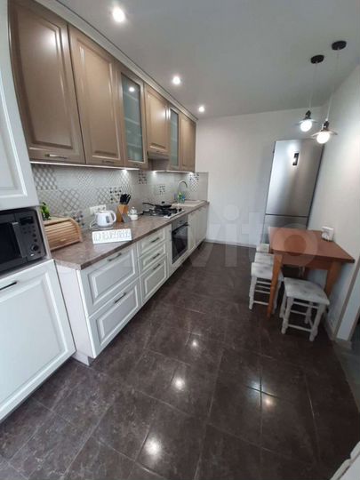 3-к. квартира, 72 м², 9/9 эт.