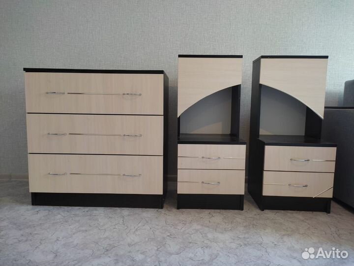Тумба прикроватная и комод