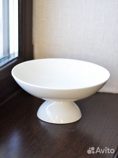 Вазы для фруктов или цветов