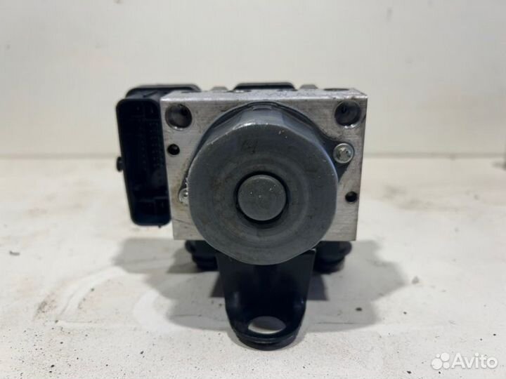 Блок ABS передний Volkswagen Polo 5 2009-2020