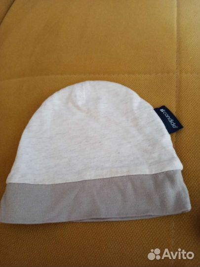 Шапочка и антицарапки для новорожденных