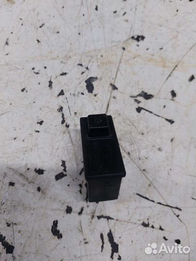 Кнопка Mazda 323 BF