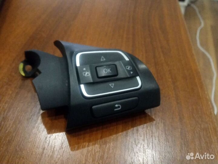Кнопка на руль Фольксваген