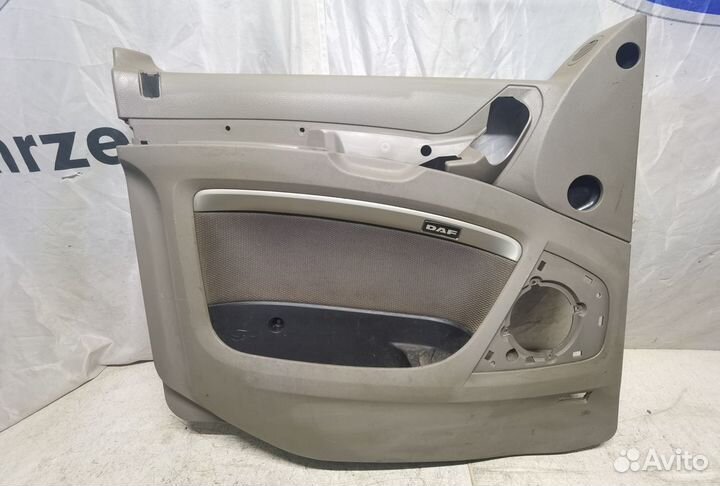 Обшивка двери передней левой DAF XF 105