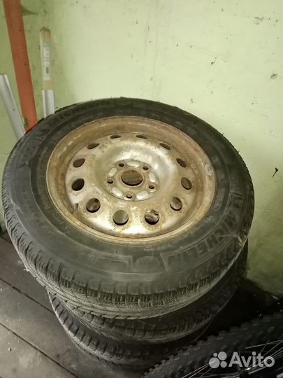 Michelin Agility 195/65 R15