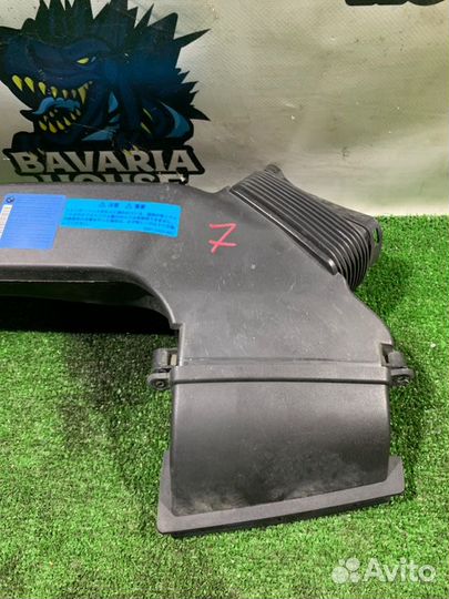 Воздухозаборник Bmw 1 E87 N52B30AF 2006