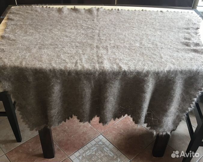 Пуховый платок (размер 100 см х 100 см)