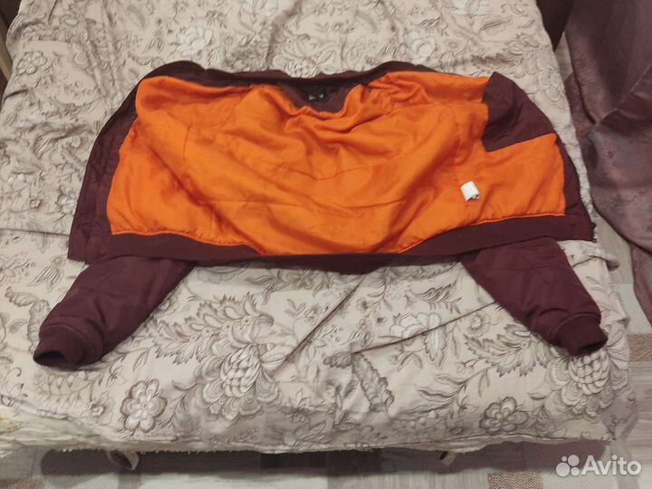 Куртка бомбер