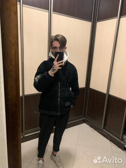 Работник пункта выдачи wildberries