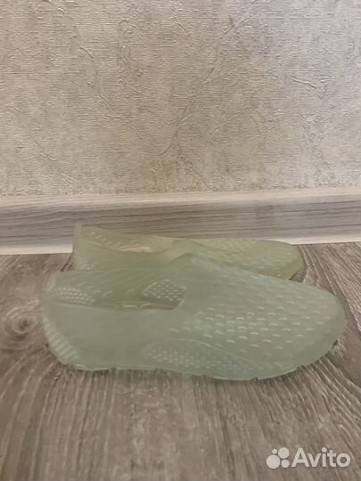 Обувь для плавания