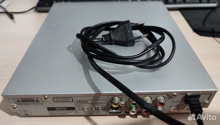 DVD плеер akira DVD-2104R