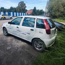 FIAT Punto 1.2 CVT, 2000, 250 000 км, �с пробегом, цена 150 000 руб.