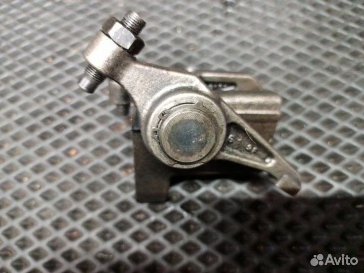 Опора (ось) коромысел впускного и выпускного