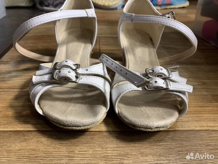 Обувь для бально-спортивных танцев