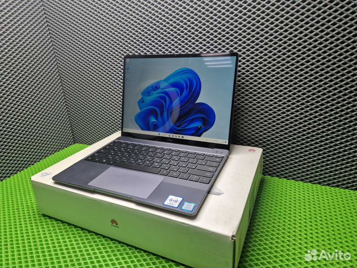 Ноутбук huawei Intel i5 8-th