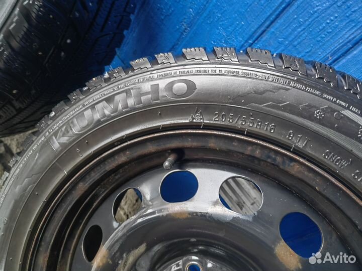 Kumho I'Zen KW22 205/55 R16 91T