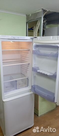 Холодильник Бирюса
