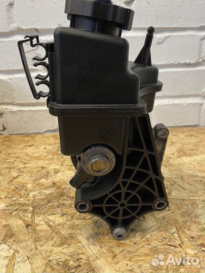 Насос Гур OM651 Mercedes