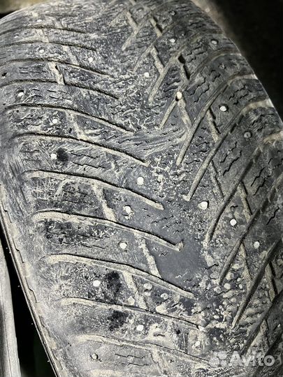 Nokian Tyres Hakkapeliitta 8 225/55 R17 31