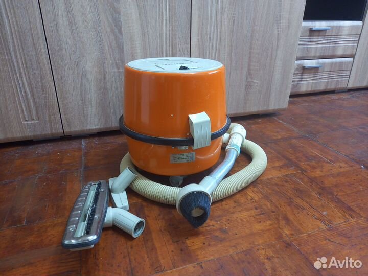 Пылесос 