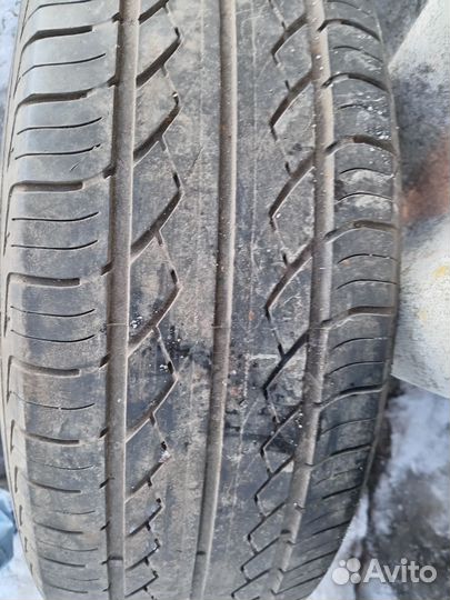 Hankook Optimo K406 215/65 R16 98H