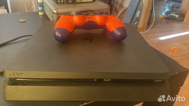 Sony playstation 4 slim