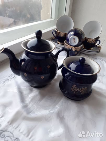Набор лфз.Чайные пары,чайник,сахарница,сухарница