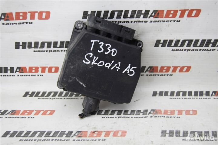 Блок магнитных клапанов Шкода Октавия А5 Гольф 5