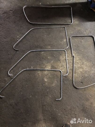 Молдинг стекла двери на ваз 21213