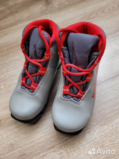 Лыжные ботинки р.29