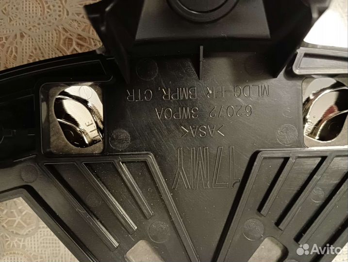 Эмблема шильдик знак решетки радиатора Infiniti