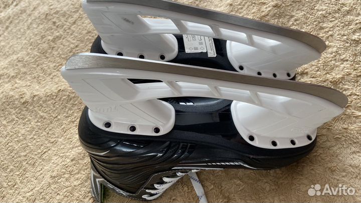 Коньки хоккейные 44 размер