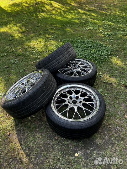 Колеса в сборе r18 летние 5/120