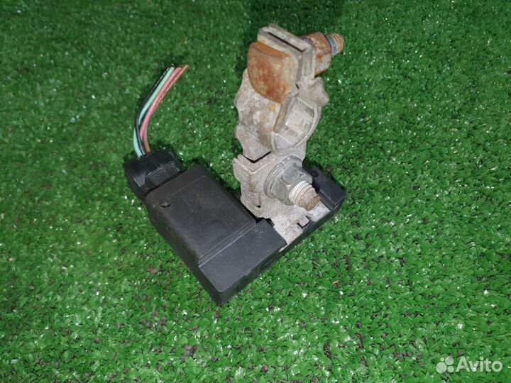 Датчик заряда Аккумулятора Toyota Avensis 2018