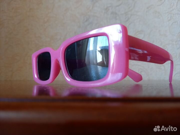 Солнцезащитные очки