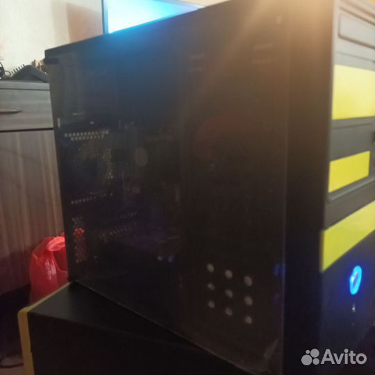 Универсальный пк Intel 4ядра 8 Гб DDR 3
