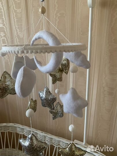 Детский музикальный мобиль