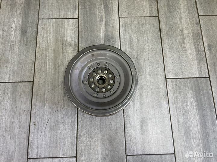 Маховик 0B5105317J Ауди А4 А5 А6 А7