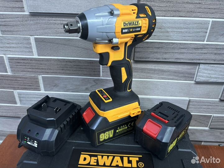 Гайковерт DeWalt