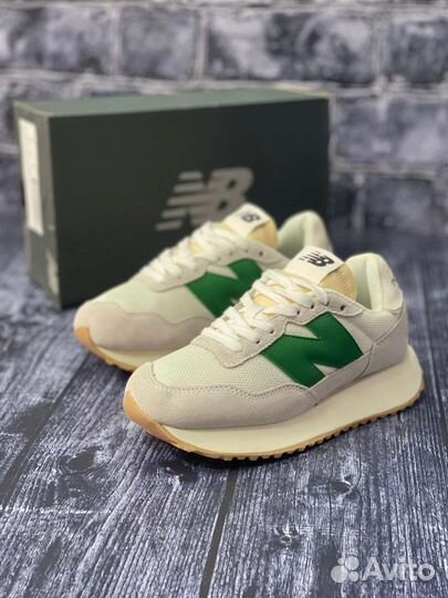 Кроссовки женские new balance 237