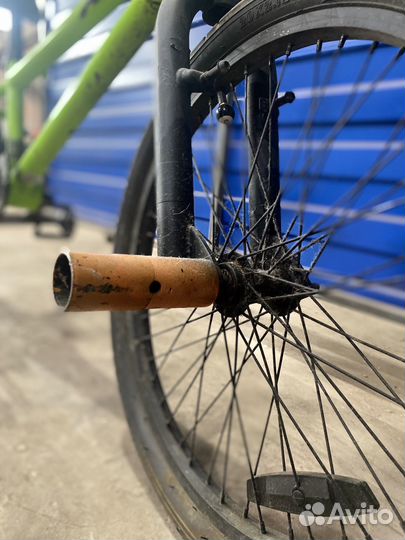 Трюковой велосипед BMX
