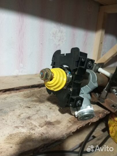 Рулевая колонка на Ниссан Альмера классик